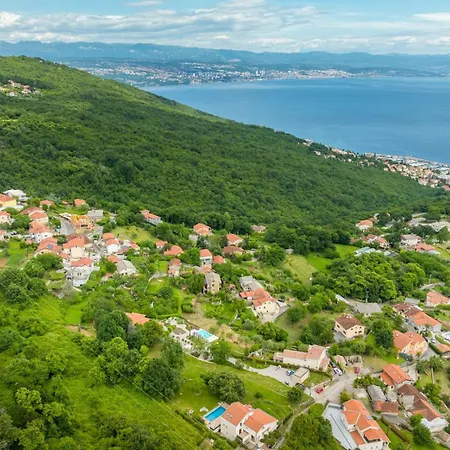 Villa St. Hedonist