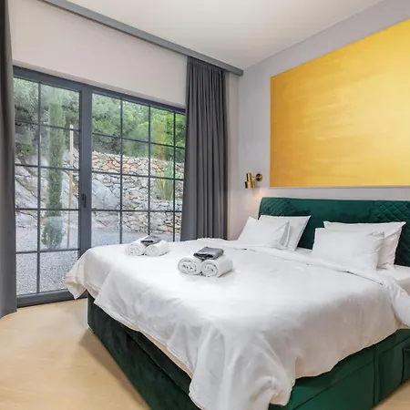 Villa St. Hedonist Poljane
