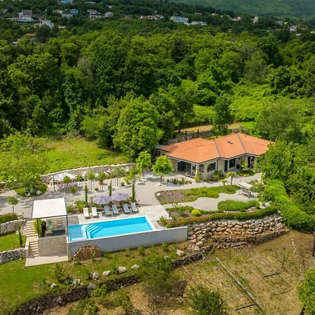 St. Hedonist Villa Poljane