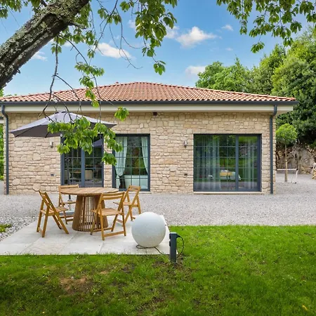 St. Hedonist Villa Poljane